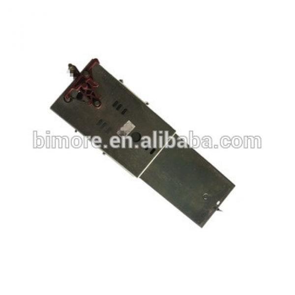 CSK-Q001CD000 Elevator Q type door skate set for Fermator Operation fixation 320mm #1 image